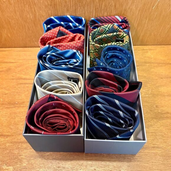 Vintage Zegna 100% Silk Navy Blue Geometric Dot Pattern Neck Tie - Picture 8 of 8